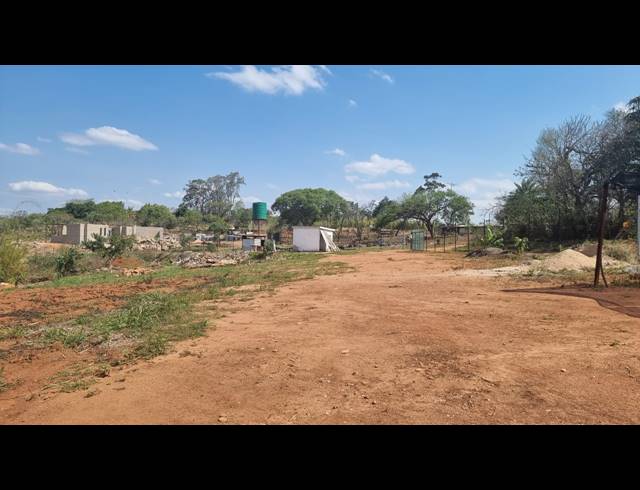 3.20HA FARM TO LET IN WHITE RIVER AH